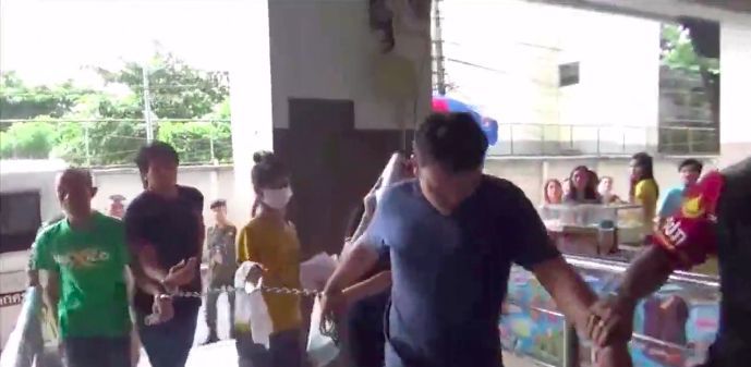 ลูกสาวจ้างฆ่าแม่ เอาเงินไปประกันแฟน นอนคุก-ไร้ญาติเยี่ยม | News by The Thaiger