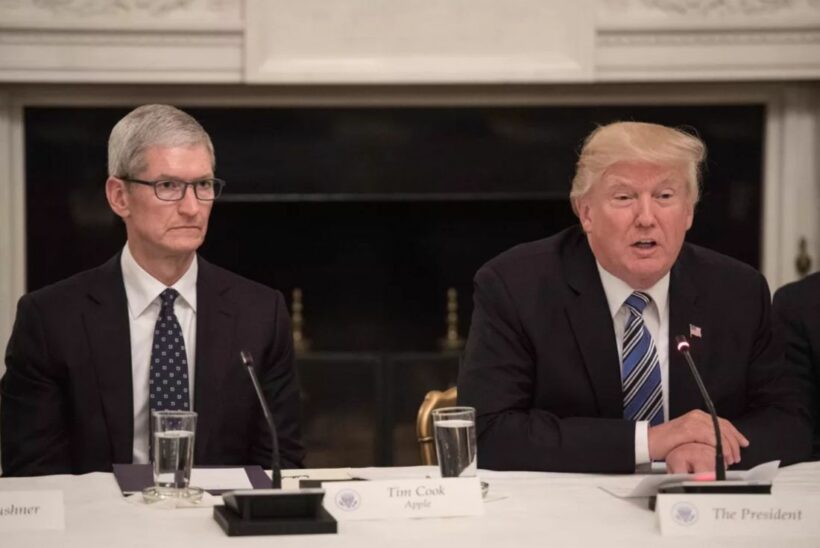 Tim Cook เตือน Trump นโยบายภาษีใหม่กับจีน จะกระทบ Apple ขณะที่ Samsung อยู่สบาย | The Thaiger