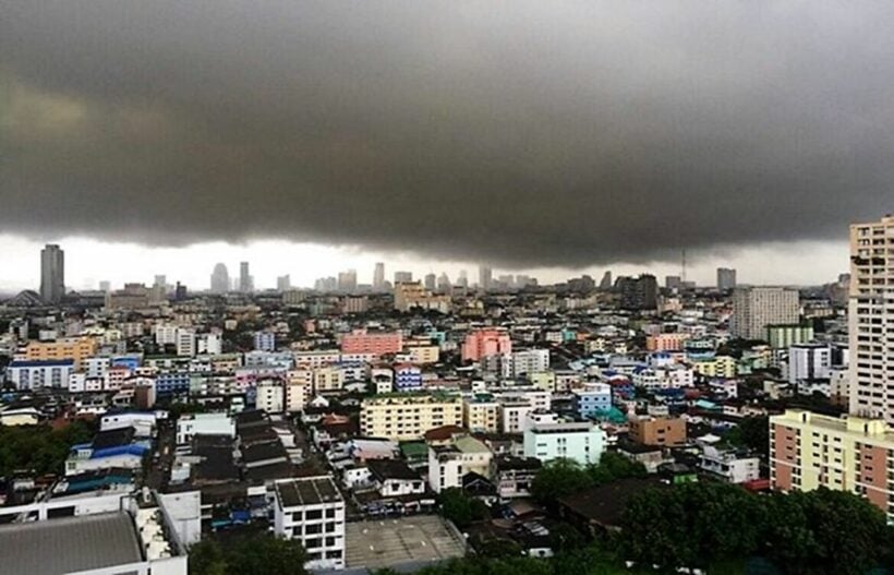 Tropical storm Podul heads for Thailand