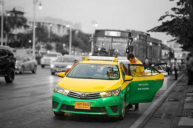 Survey says: Thai taxi users disagree with fare hike