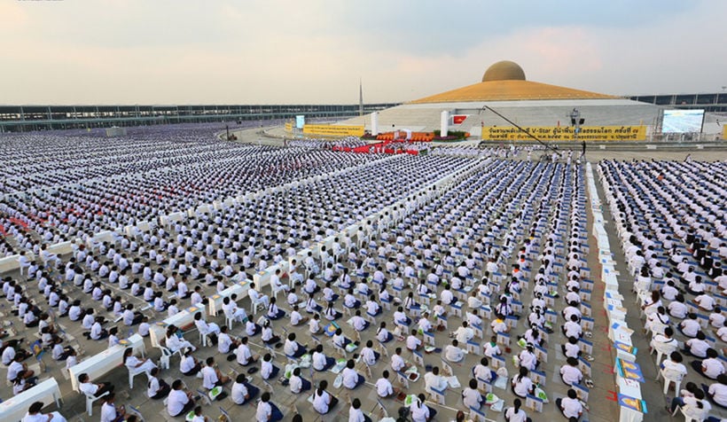 Wat, who and why? Thai PM wants to bring monk Dhammajayo to justice.