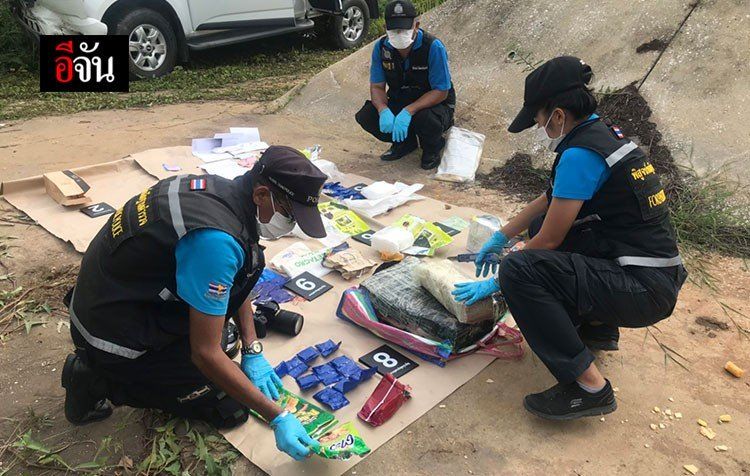 Drug courier crashes off the road in Ayutthaya, police find 160,000 meth pills