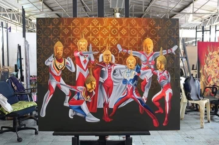 พระพุทธรูปอุลตร้าแมน ยังไม่จบ กลุ่มชาวพุทธพลังแผ่นดิน แจ้งความนศ.วาดภาพ | The Thaiger