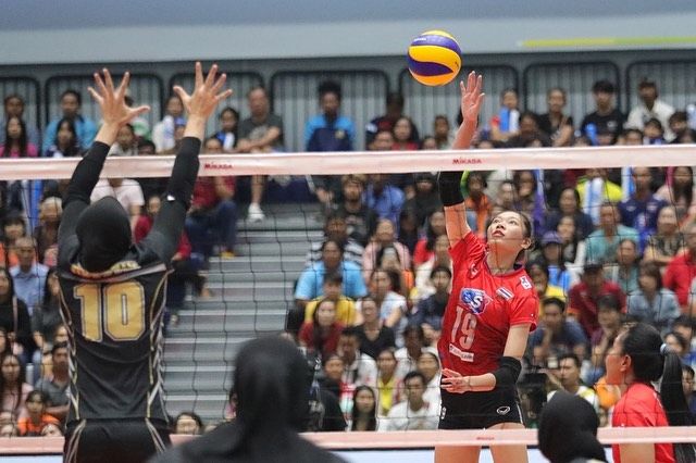 วอลเลย์บอลไทย แชมป์อาเซียนกรังด์ปรีซ์สมัยแรก บุ๋มบิ๋ม อร คว้ารางวัล | The Thaiger