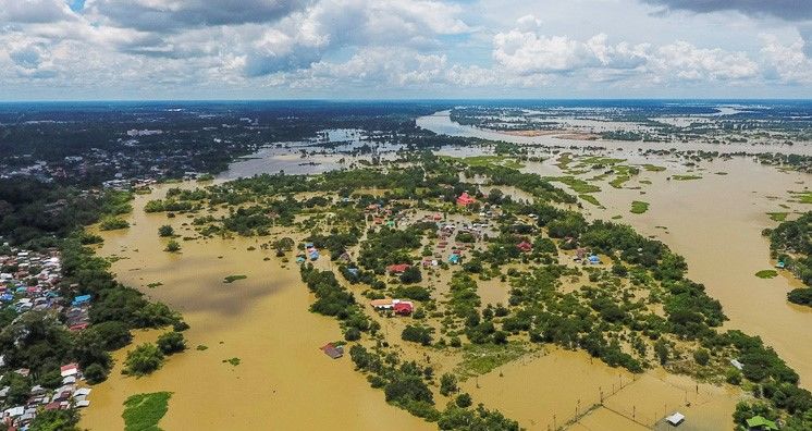 Many parts of Ubon Ratchathani remain under water