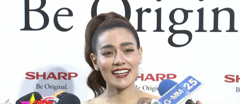 คิมเบอร์ลี่ ไม่เชื่ออาถรรพ์ 7 ปี ยังไม่แต่งงานหมาก | The Thaiger