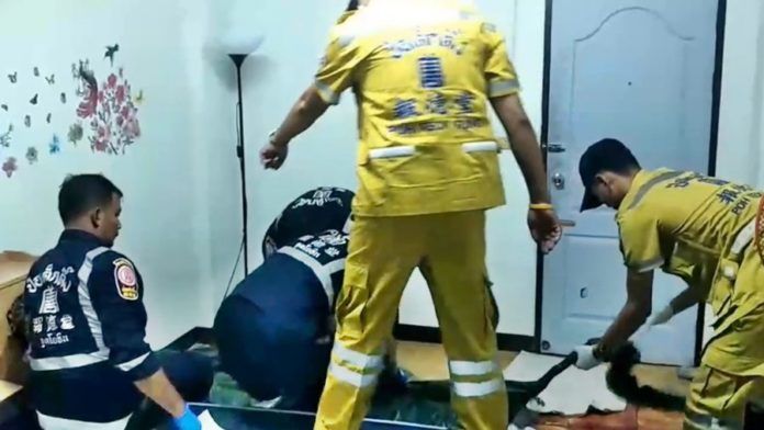 รู้ตัวคนร้ายฆ่าเปลือยสาวหมกแมนชั่น คาดปมชิงทรัพย์-เรื่องส่วนตัว | The Thaiger