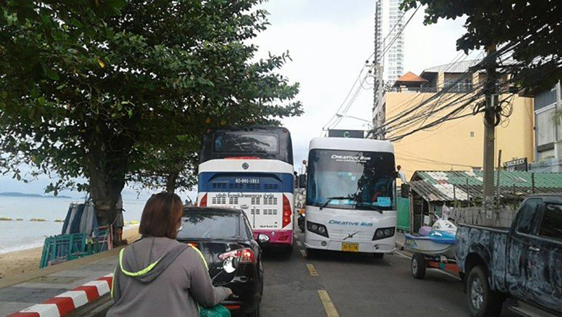 No Standing Zones are driving away tourists – Jomtien Beach