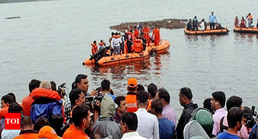 Frantic search for missing 39 after Indian boat capsize