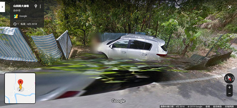 google map จับภาพ คู่รักจอดรถเอ้าดอร์ริมถนน | The Thaiger