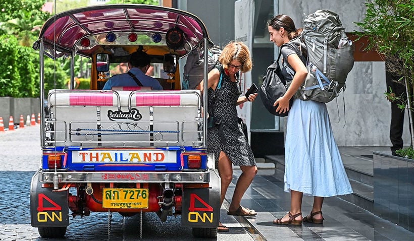 European tourism drops 1.5% year on year due to strong baht