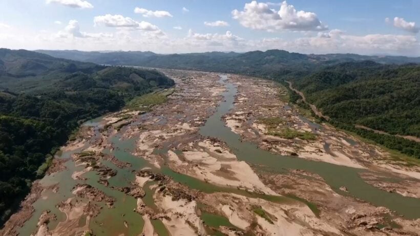 Sand dunes exposed as water in Mekong River falls to critical level | The Thaiger
