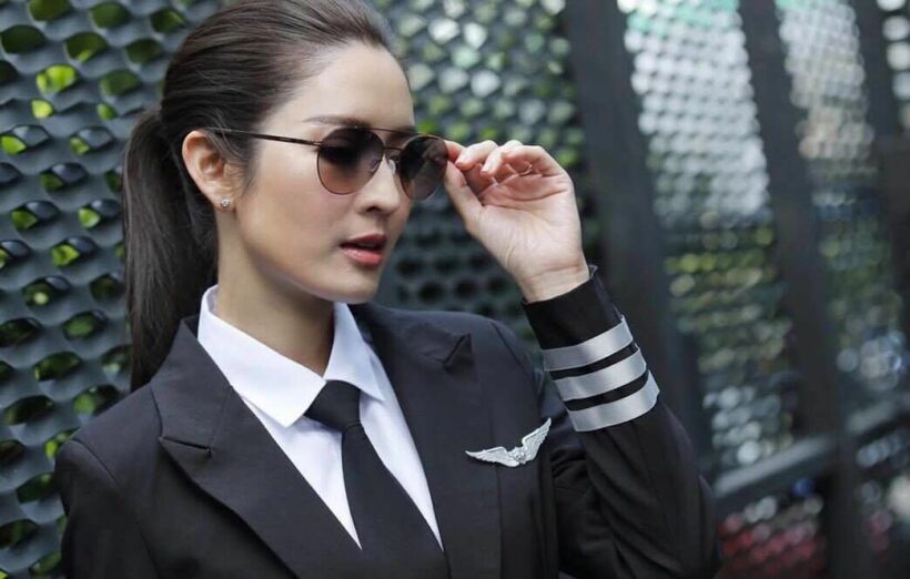 ลุคใหม่แอฟ ทักษอร ในขอเกิดใหม่ใกล้ๆเธอ | The Thaiger