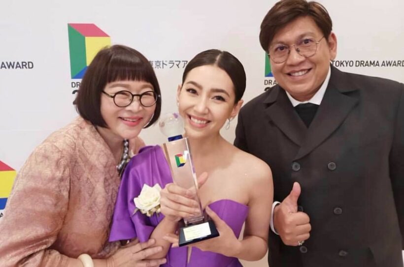เบลล่า ปลื้ม บุพเพสันนิวาส คว้ารางวัลละครยอดเยี่ยมจากญี่ปุ่น | The Thaiger