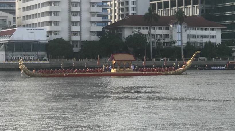 สาเหตุการเลื่อนกำหนดการเสด็จพระราชดำเนินเลียบพระนคร โดยขบวนพยุหยาตราทางชลมารค | The Thaiger