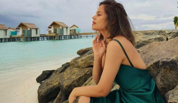 โอปอล์ ปาณิสรา โชว์หุ่นสุดเฟิร์ม ณ มัลดีฟ | The Thaiger