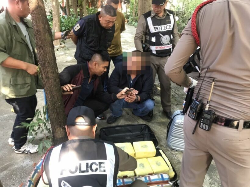 รวบอดีตทหารอุกอาจขนยาบ้านับล้านเม็ด | The Thaiger