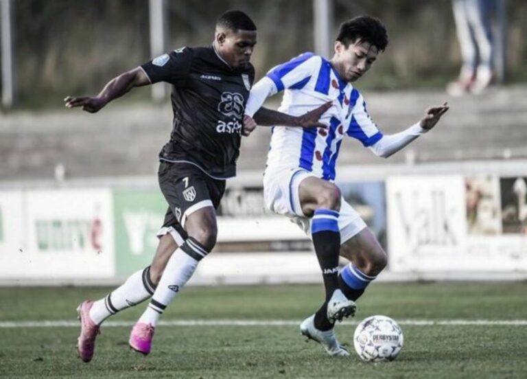 Heerenveen đại thắng Cúp Quốc gia, Đoàn Văn Hậu vẫn ngậm ngùi ngồi dự bị | News by The Thaiger
