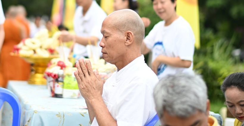 สาธุ พุทธะอิสระ หวนครองผ้าเหลือง บวชอีกครั้ง 5 ธันวาคมนี้ | The Thaiger