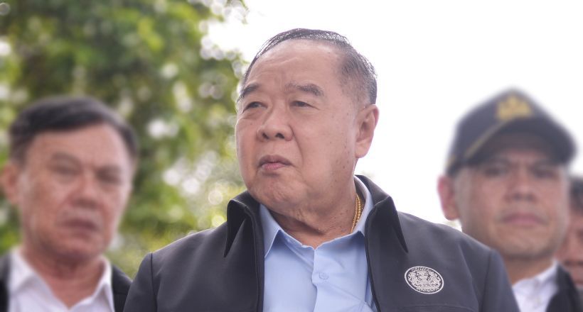 ส.ส.เพื่อไทยอัดประวิตร ซื้อเรือดำน้ำประชาชนได้อะไร ไม่ทำให้อิ่มท้อง | The Thaiger