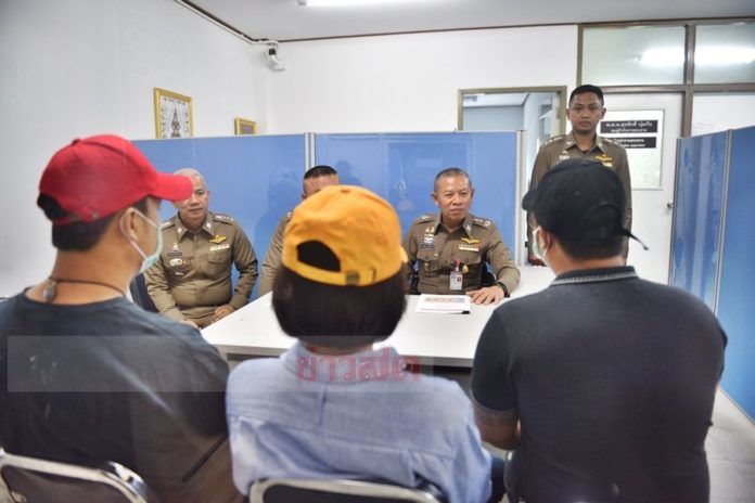 มือซ้อม-รุมกระทืบลุงทวงค่าแรง ยังเกรี้ยวกราด ไม่สำนึกผิด | News by The Thaiger