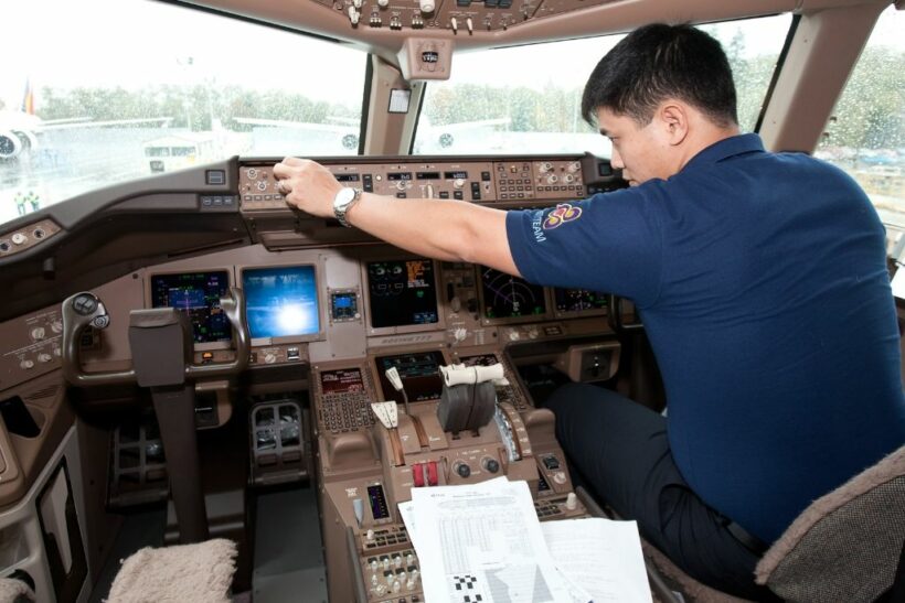 Airlines snubbing Thai graduate pilots