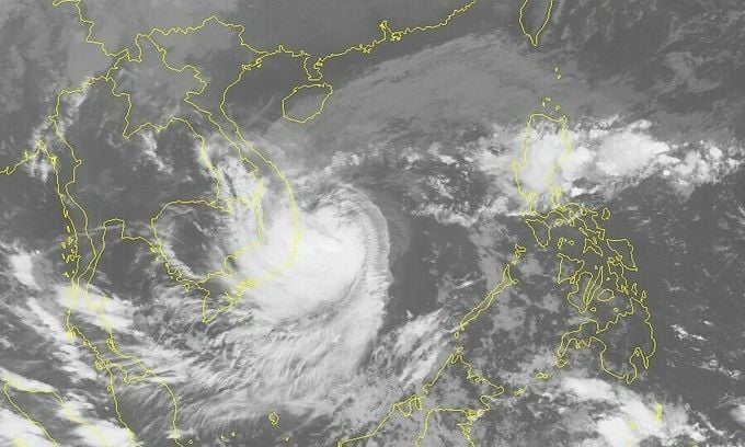 Storm Nakri weakens, but is dumping heavy rains on the Central Highlands in Vietnam