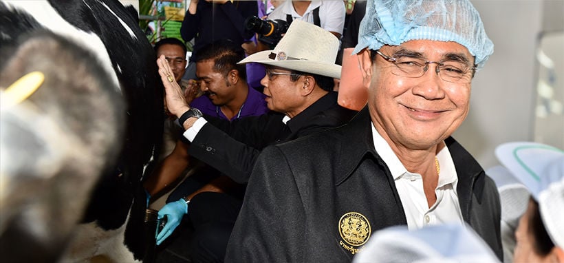 ‘อ.เจษฎา’ เตือน ดื่มนมวัวดิบเสี่ยงเชื้อโรค หลังบิ๊กตู่แนะรีดนมให้เด็กทานแก้นมบูด | The Thaiger