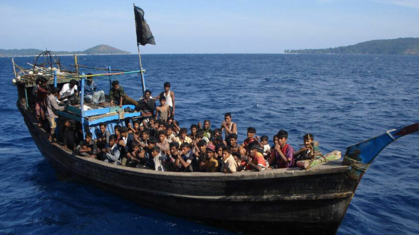 Burmese authorities intercept boat carrying 173 Rohingya Muslims