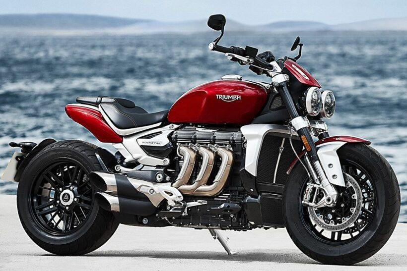 Triumph Rocket III ครุยเซอร์ยักษ์ 2,500ซีซี MuscleBike กล้ามแน่นๆ สะใจนักเดินทาง | News by The Thaiger