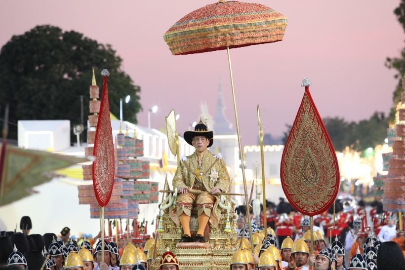 โพลเผยเศรษฐกิจแย่ ทำคนไทยเศร้าสุด งานพระราชพิธี เหตุการณ์ที่สุขที่สุด | The Thaiger