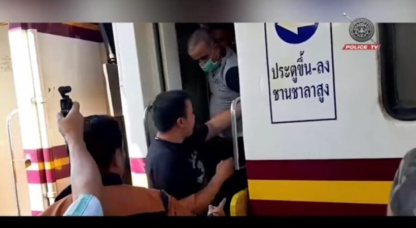 วินาทีรวบตัวสมคิด พุ่มพวง ฆาตกรต่อเนื่อง(คลิป) | The Thaiger