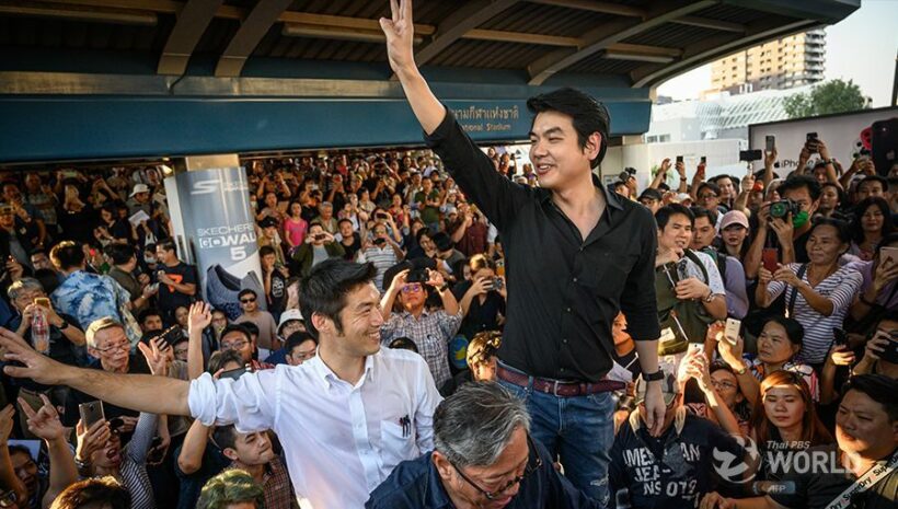 Thanathorn’s “flash mob” enjoys widespread support amongst Thais