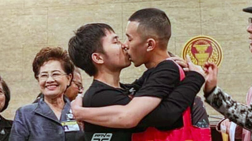 Thai parliament officials apologise for Future Forward members’ kiss