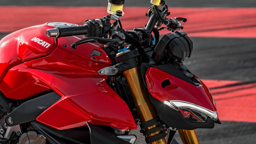 Ducati StreetFighter V4 สเปคระดับซุปเปอร์ไบค์ ในคราบสปอร์ตเนกเก็ต | News by The Thaiger