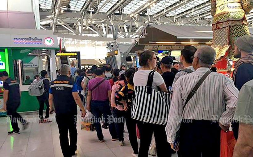 Suvarnabhumi authorities passing the blame for long queues yesterday