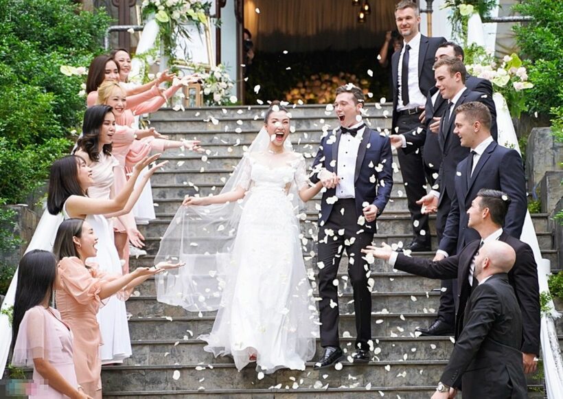 Á hậu Hoàng Oanh xinh đẹp trong ngày cưới | News by Thaiger