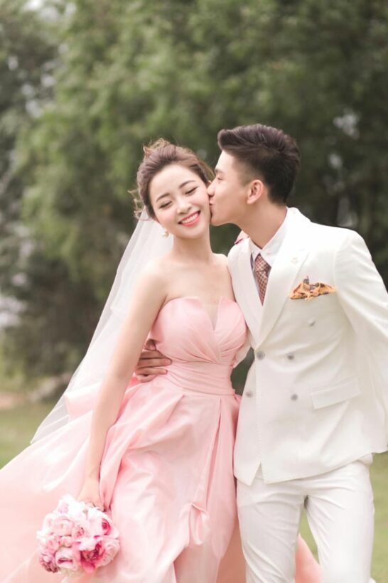 Phan Văn Đức khoe ảnh cưới đẹp như mơ | News by Thaiger