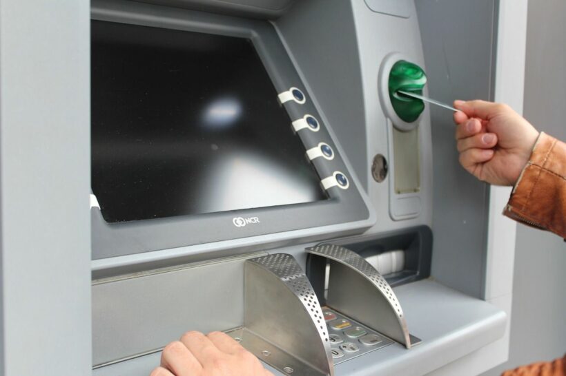 15 มกราคม บัตรATM แถบแม่เหล็กใช้ได้วันสุดท้าย | The Thaiger