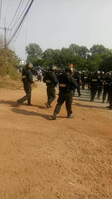 TP. HCM: Dân vây kín xem hiện trường bắt Tuấn Khỉ | News by Thaiger