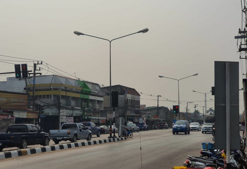 Chiang Mai blanketed in smoke as fires burn around the province