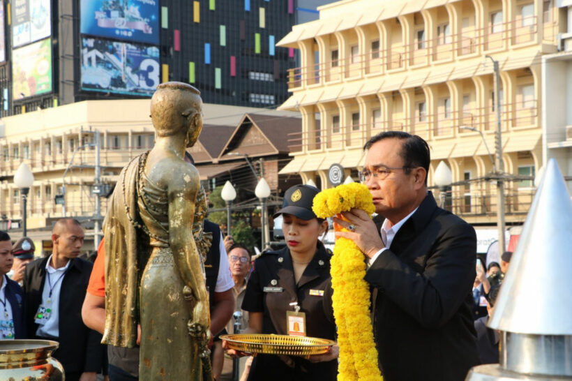 Prayut visits Korat, offers compensation to shooting victims, families