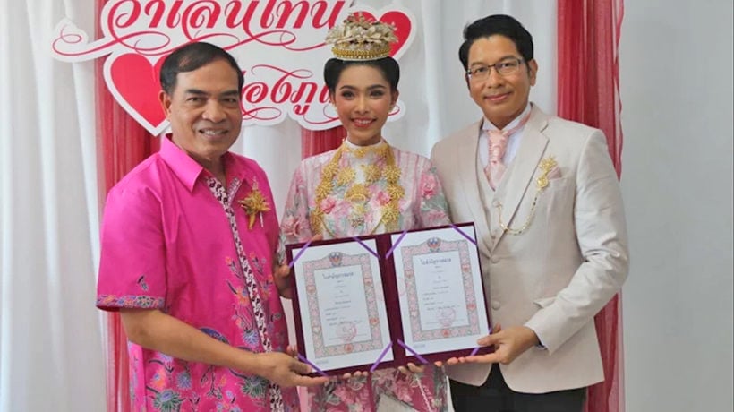 More than 200 couples exchange vows on Valentine's Day 2020 in Phuket | News by Thaiger