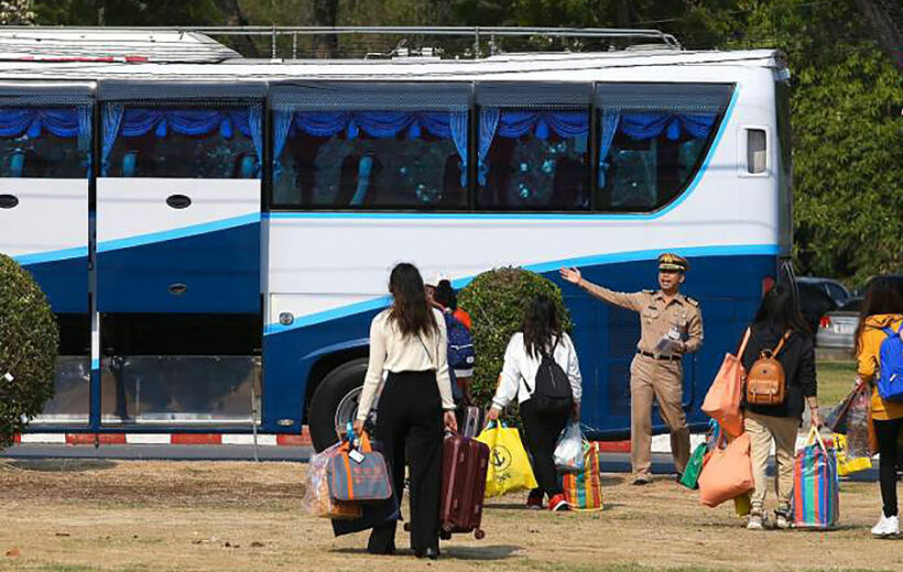 137 Thai evacuees head home after 14 day quarantine