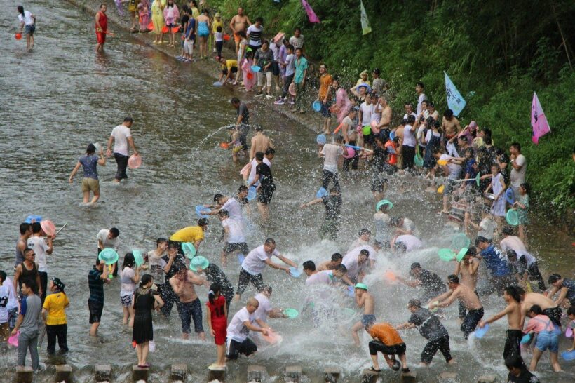 จ่อหยุดยาวสงกรานต์ 9 วัน 2563 ฝันสลาย ครม.ยังไม่เคาะ | The Thaiger