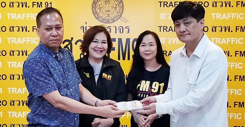 Bangkok taxi driver returns 100,000 baht to Japanese man