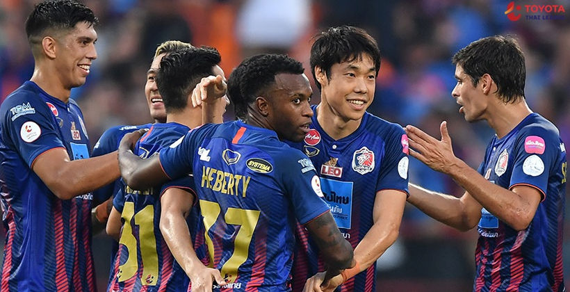 ที่เดิมสกอร์เดิม! ไฮไลท์ การท่าเรือ 4-1 สมุทรปราการ : ไทยลีก – VAR งานเยอะ | The Thaiger
