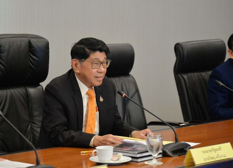 รอง นรม. วิษณุฯ ส่งเสริมเด็กและเยาวชน รู้คุณค่าประเทศชาติ | The Thaiger