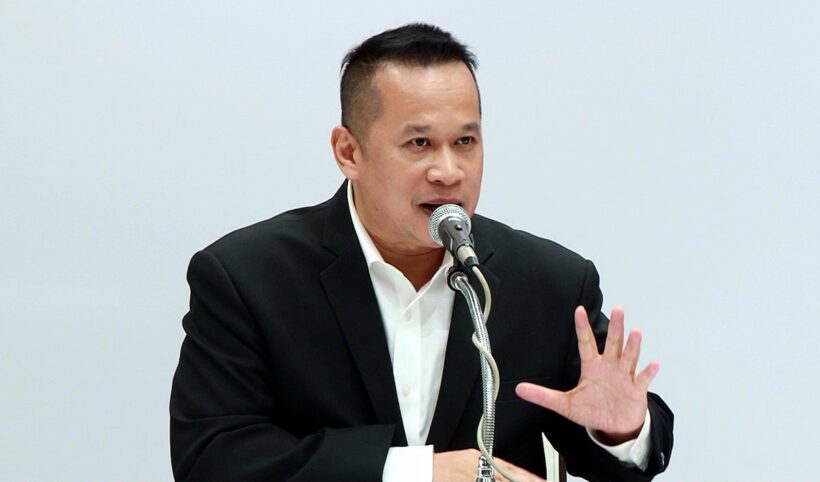 อนุสรณ์ เพื่อไทยถาม ใช้อะไรวัดทำความดีให้ชาติ ปมทหารเกษียณอยู่บ้านหลวง | The Thaiger