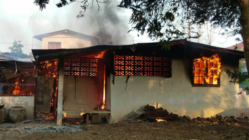 Drunken Petchabun man burns down his house after girlfriend leaves him for drinking | News by Thaiger